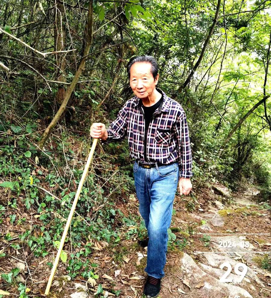 中科院武汉植物所黄仁煌研究员